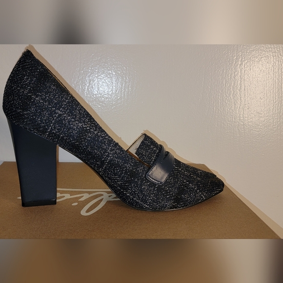 Nine West Pumps 10M Like New exterior* - Picture 4 of 9